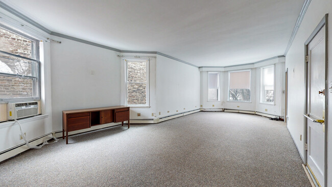 Building Photo - 4519 N Artesian Ave