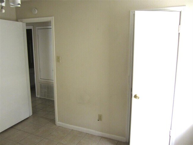Building Photo - 17907 Fieldglen Dr