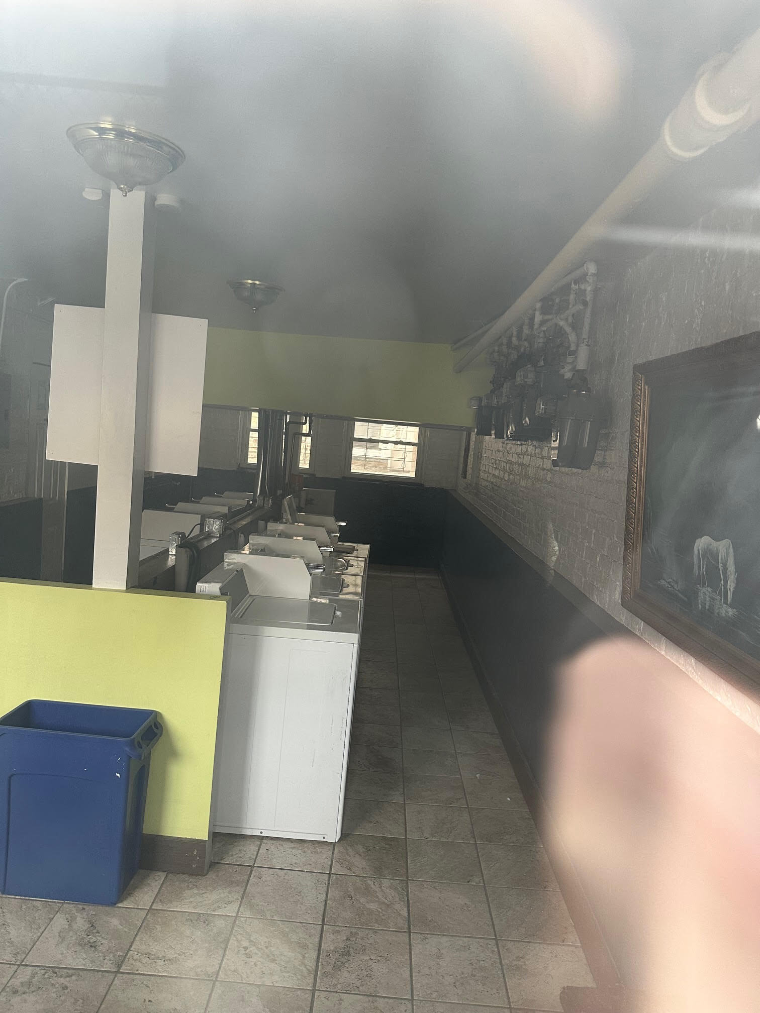 Building Photo - 5666 N Ridge Ave