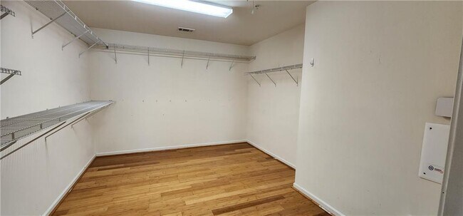 Building Photo - 479 Briarfield Xing NW
