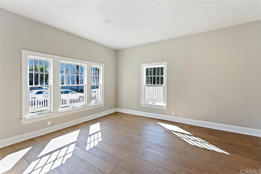 Building Photo - 1705 S Burlington Ave