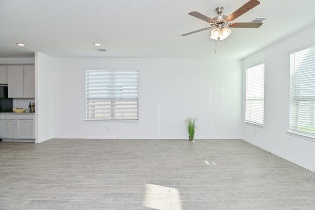 Building Photo - 5707 Aurora Grns Ln