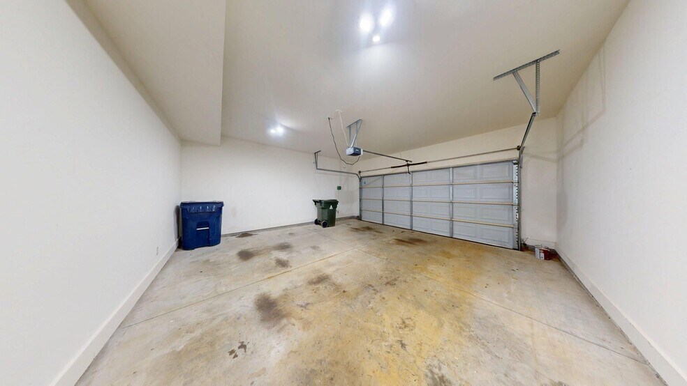 Building Photo - Single Family Home -  The Preserve of Auburn