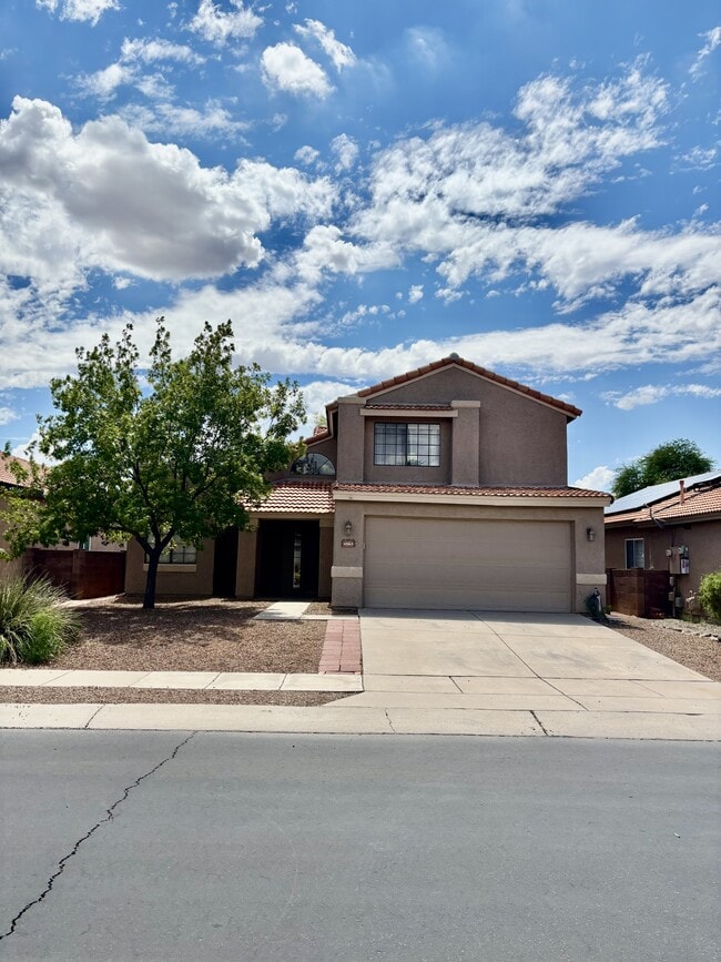 Primary Photo - 8863 N Willeta Dr