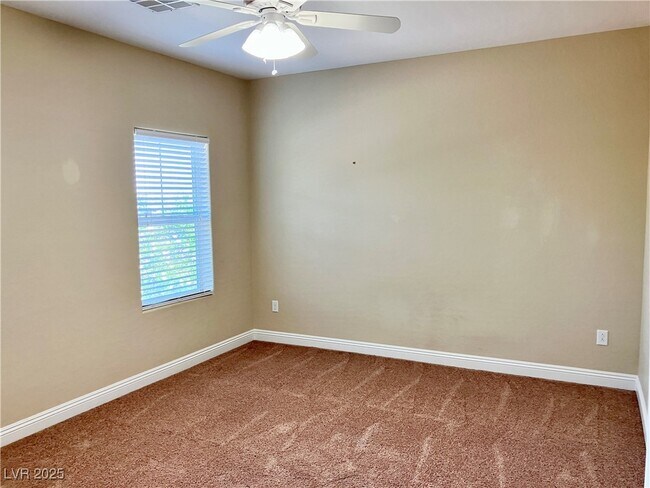 Building Photo - 5787 Mesa Mountain Dr