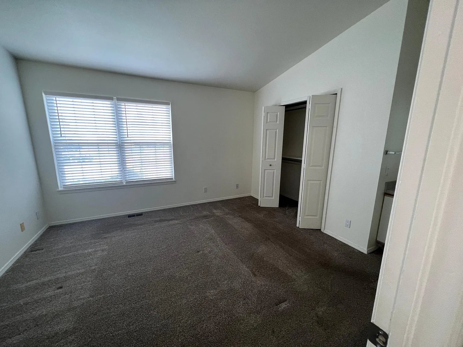 Building Photo - 6170 Colony Cir