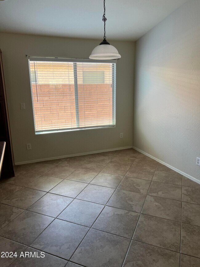 Building Photo - 352 W Gascon Rd