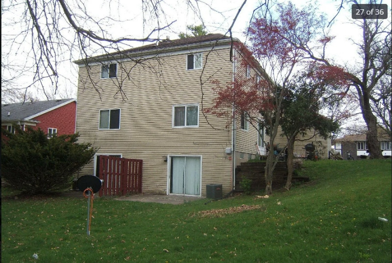 Building Photo - 2719 Narraganset Dr