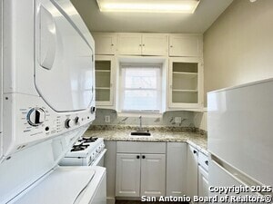 Building Photo - 411 E Courtland Pl