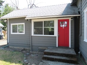 Building Photo - Total Remodeled One Bedroom