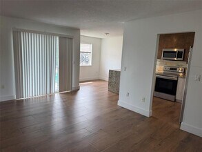 Building Photo - 5317 Curry Ford Rd