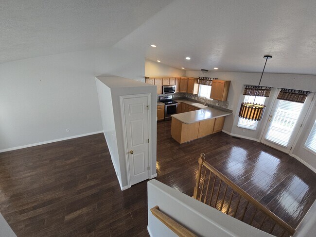 Building Photo - 1361 N 325 E