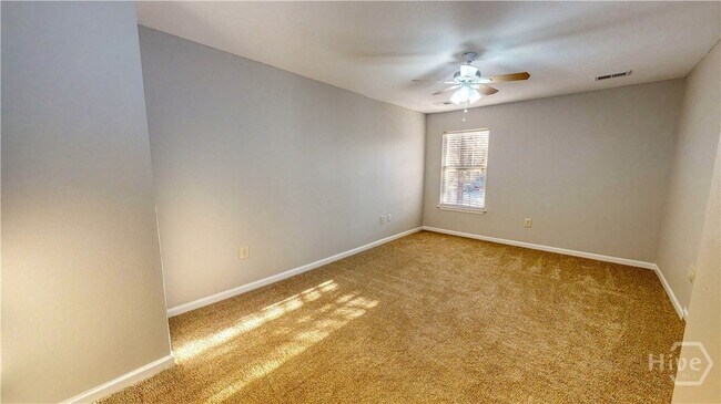 Building Photo - 5028 Winfield Dr