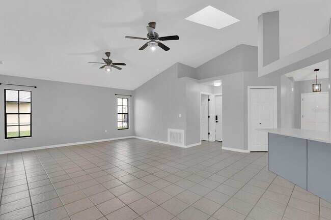 Building Photo - 2414 Sweetwater Blvd