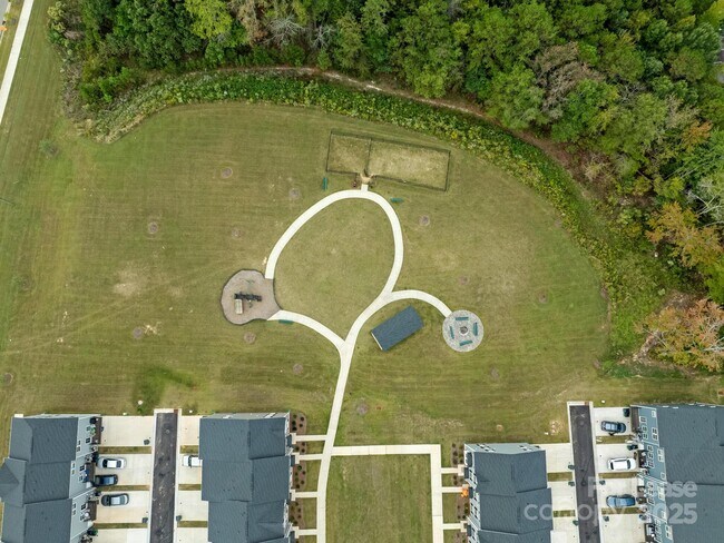 Building Photo - 1409 May Apple Dr