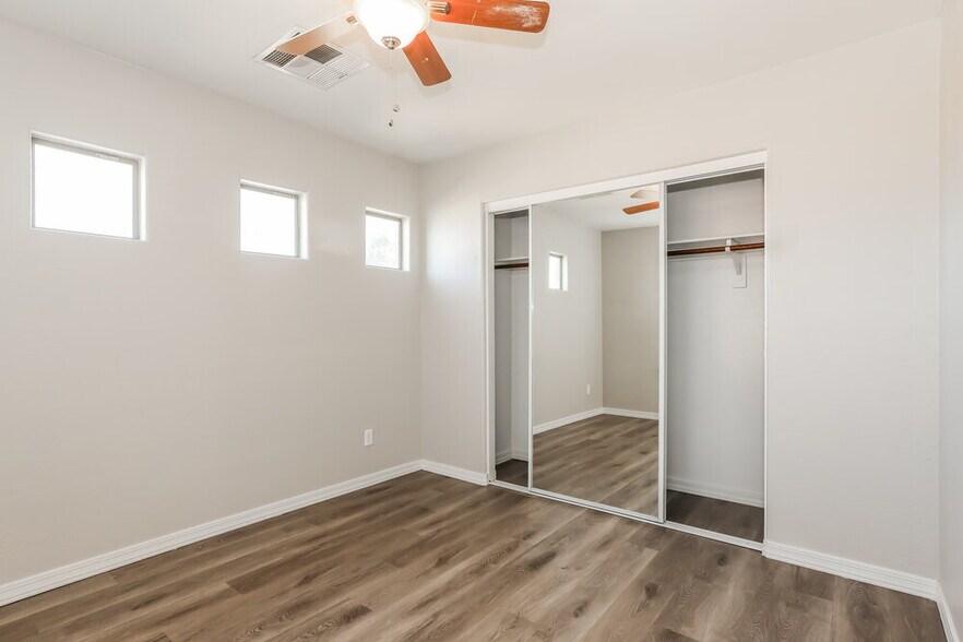 Building Photo - 2757 S Cupertino Dr