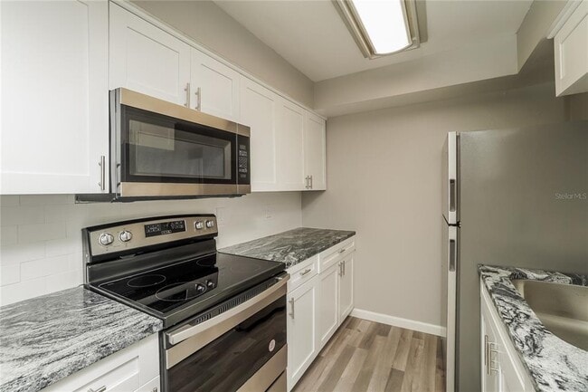 Building Photo - 14206 Village Terrace Dr