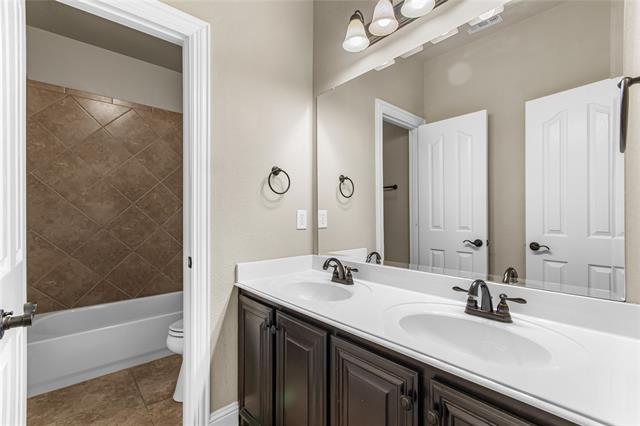 Building Photo - 731 Buffalo Springs Dr