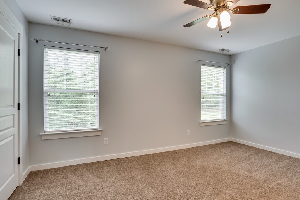 Building Photo - 545 Swiss Ave