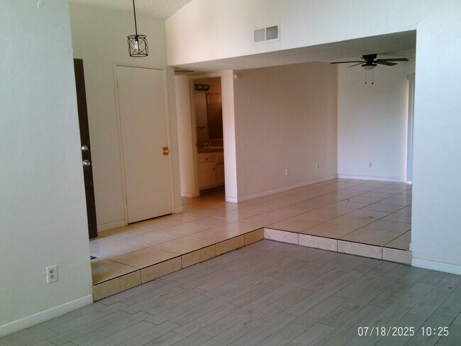 Building Photo - 2525 Actis St