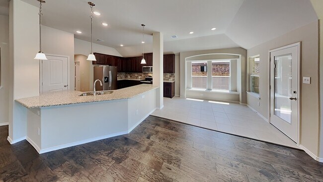Building Photo - 10125 Boxelder Dr