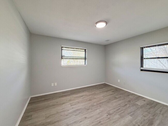 Building Photo - 7740 Arble Dr