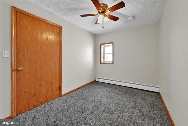 Building Photo - 430 E Main St