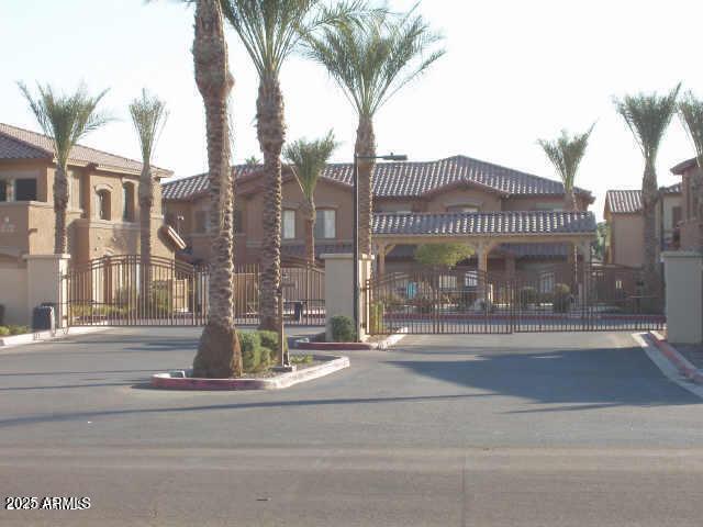 Building Photo - 525 N Miller Rd