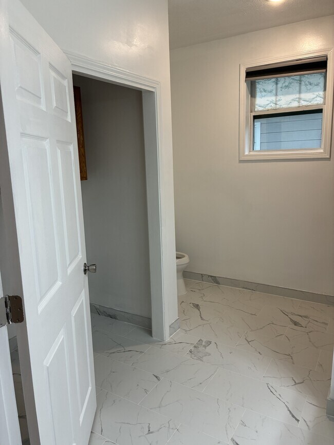 Building Photo - 103 Old Spanish Trail