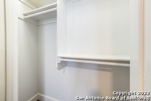 Building Photo - 810 E Euclid Ave