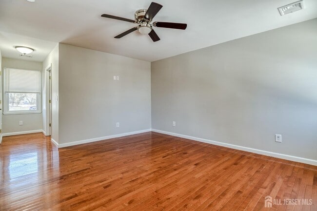 Building Photo - 3 Green Acres Ave