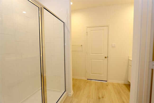 Building Photo - 1606 Cedar Pointe Ct