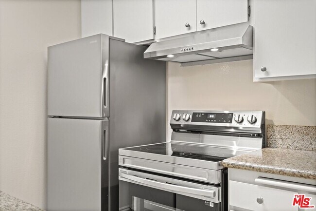 Building Photo - 7740 Redlands St