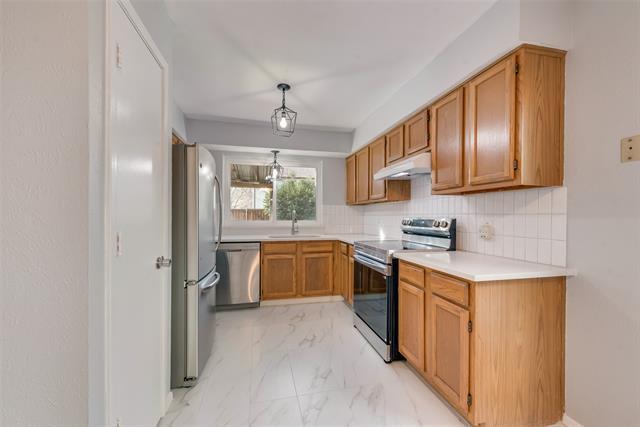 Building Photo - 4154 Emerson Dr