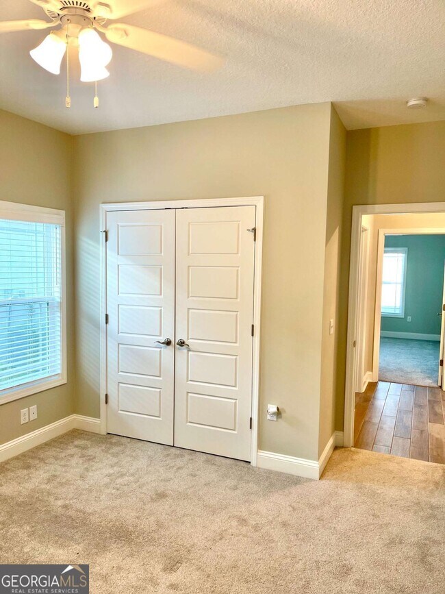 Building Photo - 160 The Villas Wy