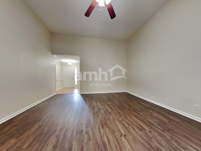 Building Photo - 230 Fontenot Dr