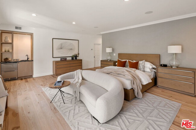 Building Photo - 280 Homewood Rd