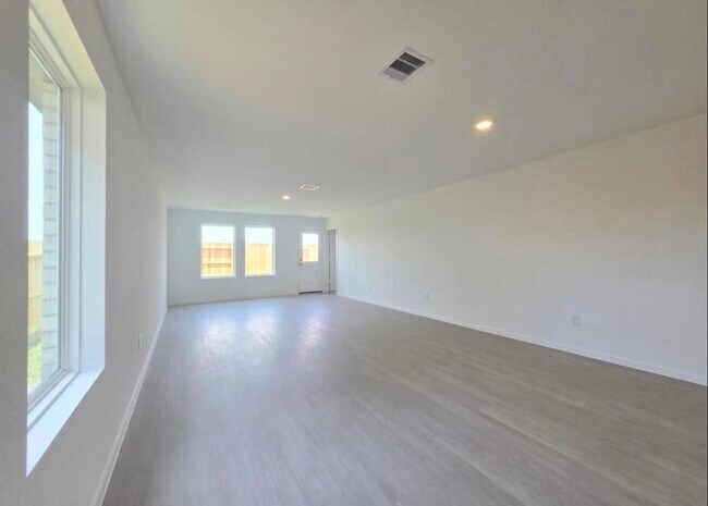 Building Photo - 28818 Texas Sparrow Ln