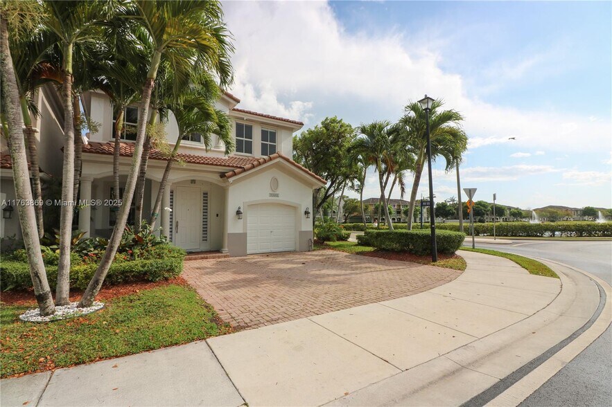 Primary Photo - 10866 NW 84th Ln