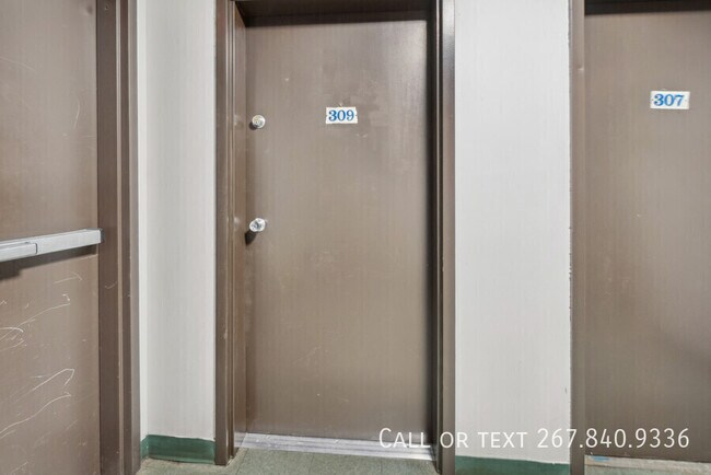 Building Photo - 300 College Park Dr