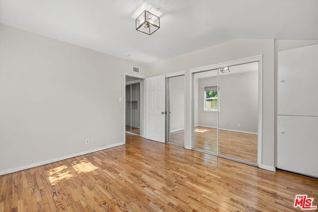 Building Photo - 15328 Vose St