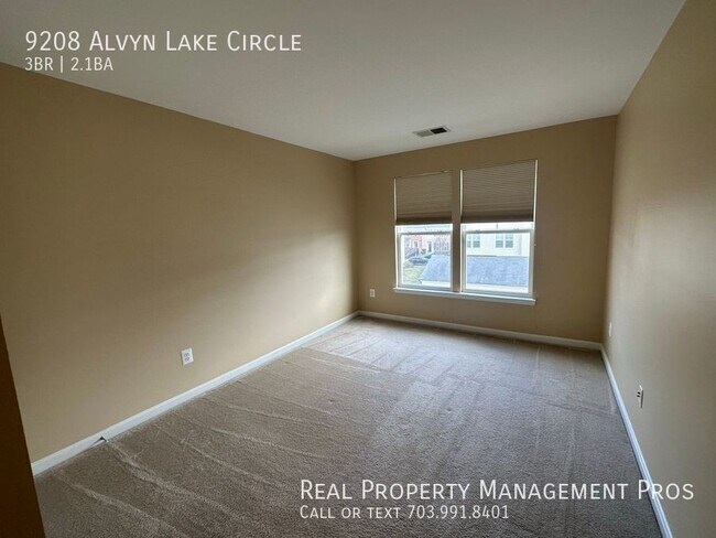 Building Photo - 9208 Alvyn Lake Cir