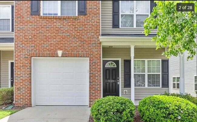 Building Photo - 3122 Binghampton Ln