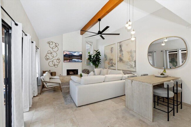 Building Photo - 73417 Foxtail Ln