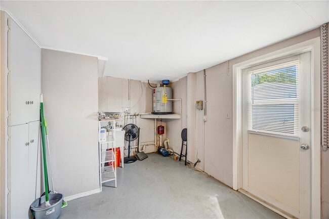 Building Photo - 7804 Niagara Dr
