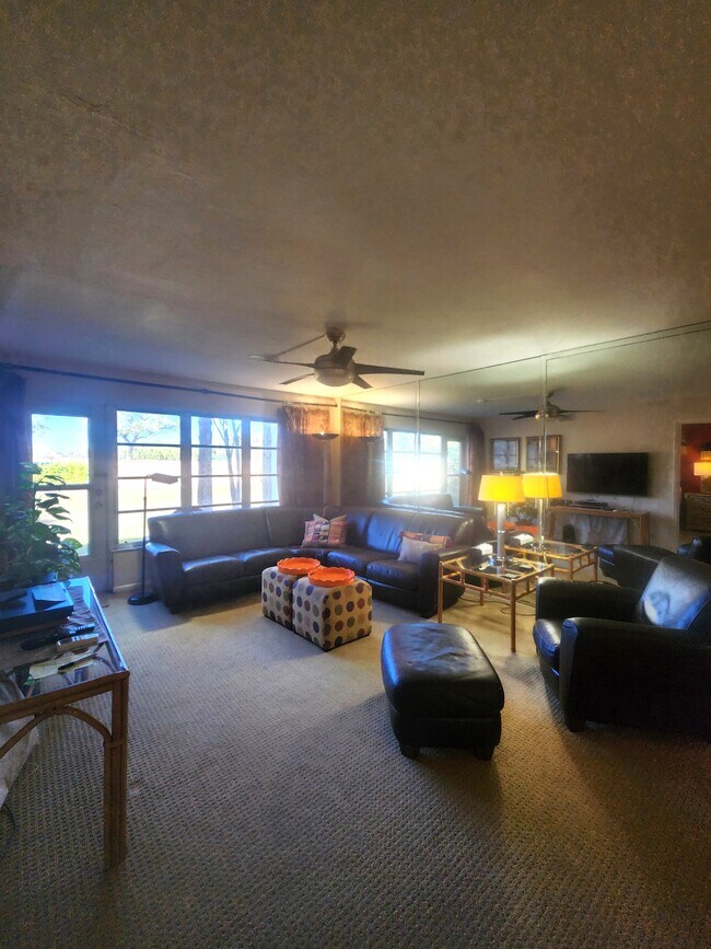 Building Photo - 4069 Northlight Dr