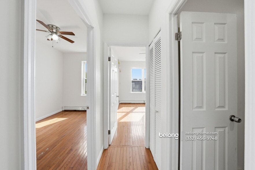 Building Photo - 202 E 93rd St