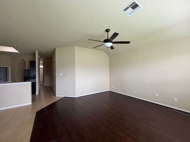 Building Photo - 19038 W Windhaven Terrace Trail