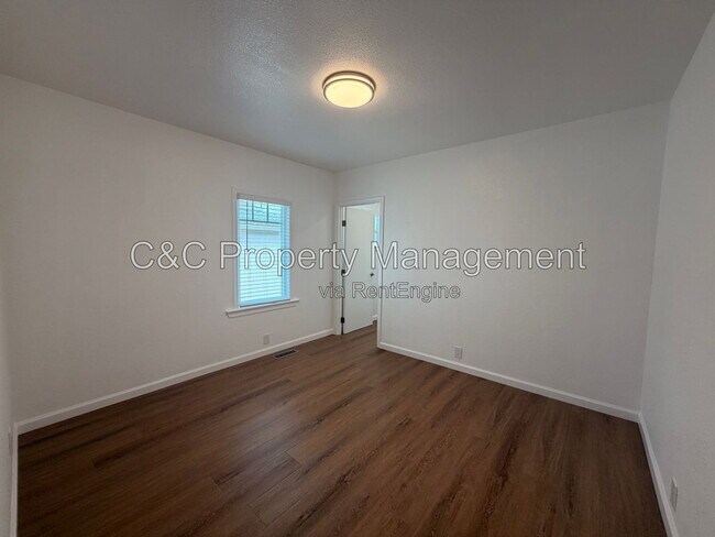 Building Photo - 595 Pearl St