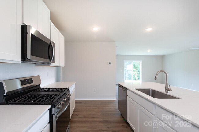 Building Photo - 10350 Chatham Run Ln